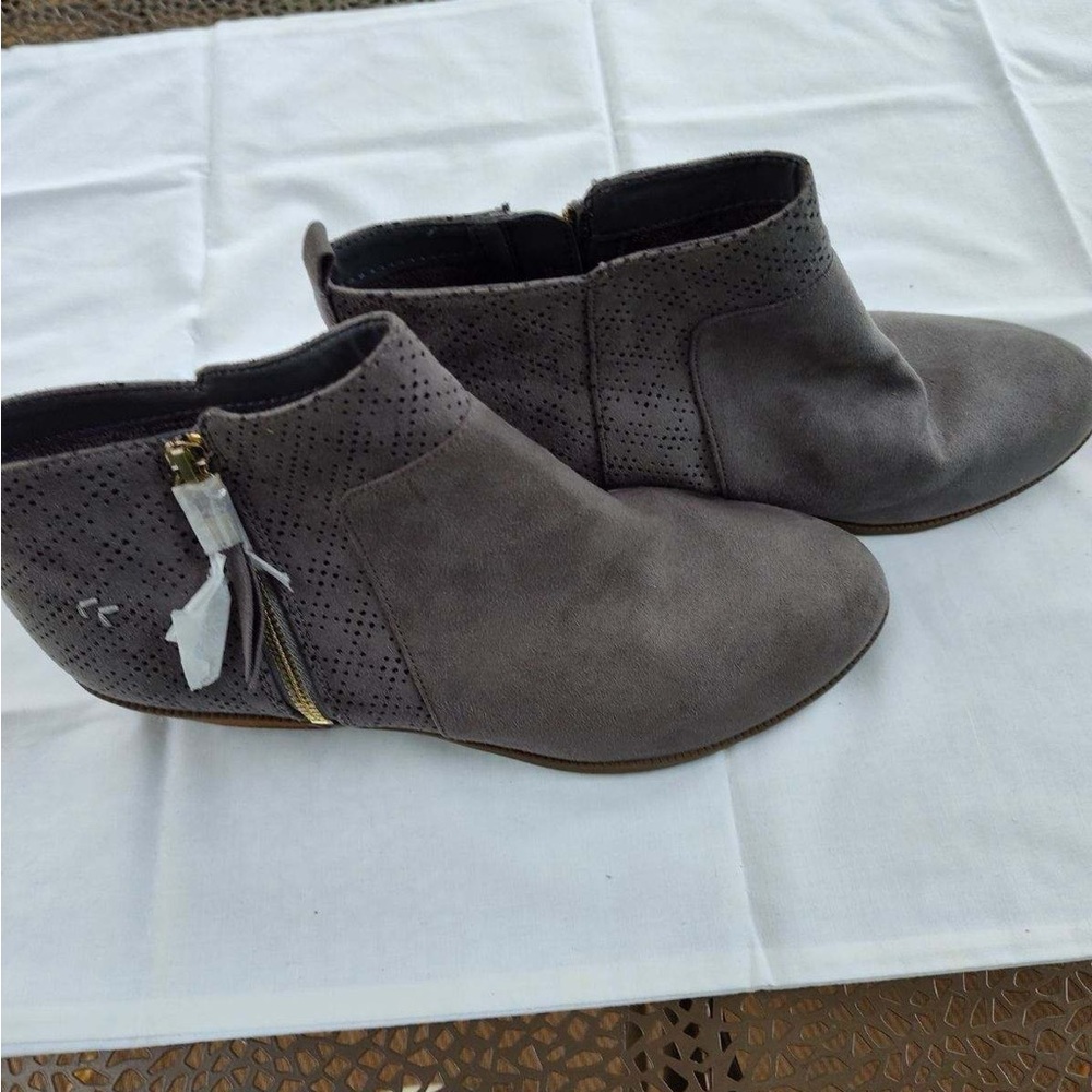 Dr. Scholl’s Textured Ankle Bootie